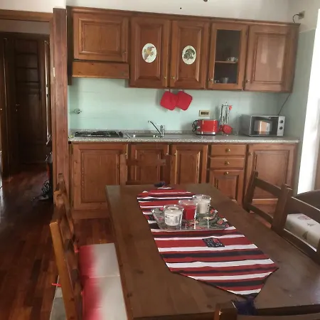Rifugio La Piazzetta Apartment *